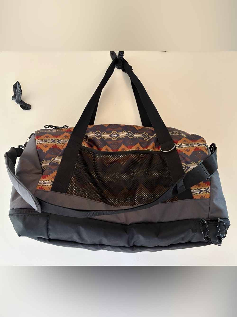 Pendleton Carryall Weekender Duffel Bag - Picture 3 of 5